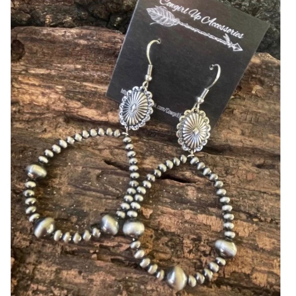 Jewelry - Silver Navajo Pearl Hoop Earrings